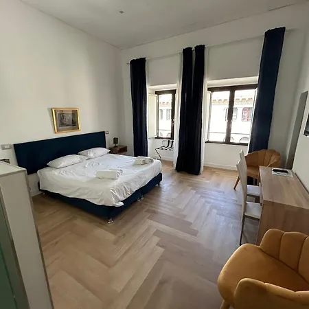 Casa Serao 4* נאפולי